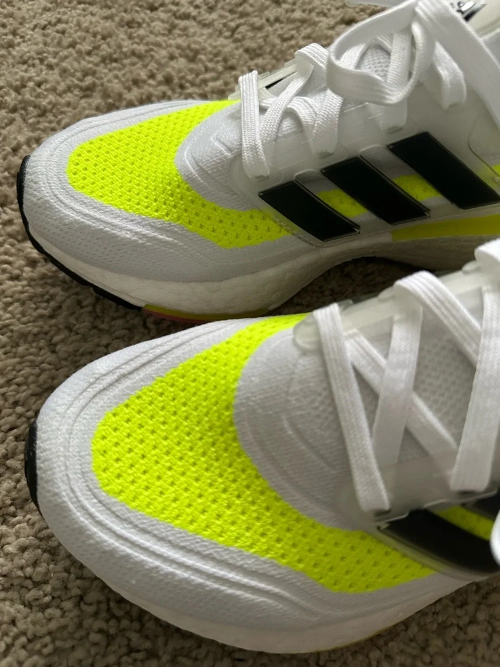 Adidas Women’s Ultraboost 21 Solar
Yellow - Size 6.5 - EUC - Picture 2 of 6